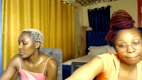 Snapshot of pretty_soniah chatting on 06/19/26, 12:31 soniah online show from 06/19/26, 12:31