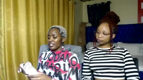 Snapshot of pretty_soniah chatting on 06/25/26, 09:19 soniah online show from 06/25/26, 09:19