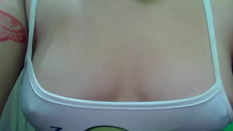 Snapshot of pretty_stela chatting on 02/19/25, 01:39 pretty stela online show from 02/19/25, 01:39