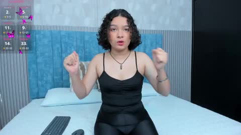 Snapshot of pretty_sunlight_ chatting on 03/06/25, 02:19 Daisy Flower online show from 03/06/25, 02:19