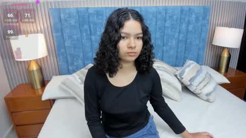 Snapshot of pretty_sunlight_ chatting on 11/09/25, 01:48 Daisy Flower online show from 11/09/25, 01:48