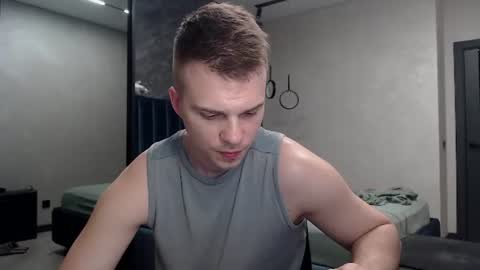 Snapshot of pretty_sweety chatting on 07/31/26, 07:57 Justin online show from 07/31/26, 07:57