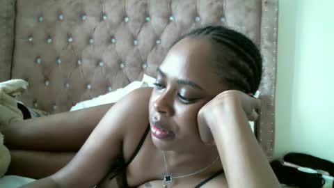 zii online show from 09/16/25, 11:55