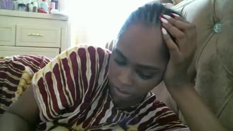 zii online show from 09/21/25, 02:29