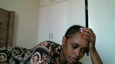 Snapshot of pretty_zii chatting on 02/10/26, 09:24 zii online show from 02/10/26, 09:24