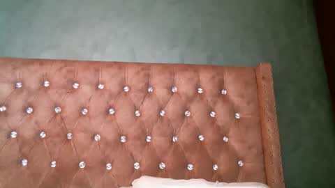 zii online show from 03/09/26, 08:40