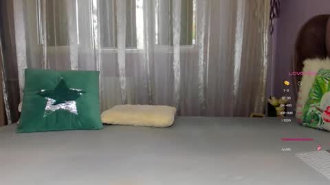 Snapshot of prettyadoraa chatting on 11/07/25, 12:16 Adora online show from 11/07/25, 12:16