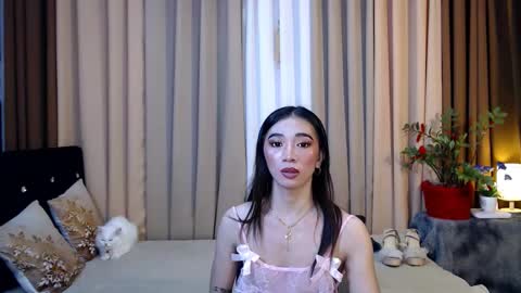 prettyakhira online show from 02/05/25, 08:04