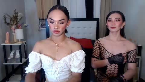 prettyakhira online show from 02/17/25, 09:35