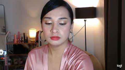 prettyallison_29 online show from 11/10/25, 10:53