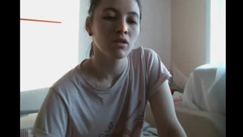 Snapshot of prettybella_7 chatting on 02/23/25, 05:01 Bella online show from 02/23/25, 05:01