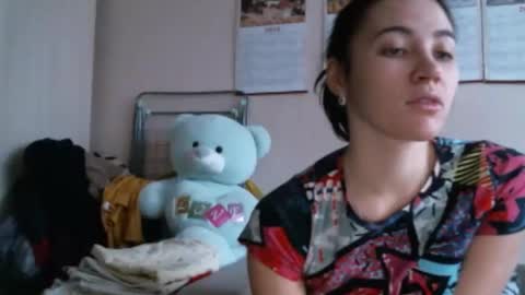 Bella online show from 12/21/25, 05:47