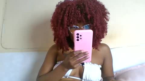 Snapshot of prettyblackpearl chatting on 07/28/26, 08:52 blackpearl online show from 07/28/26, 08:52