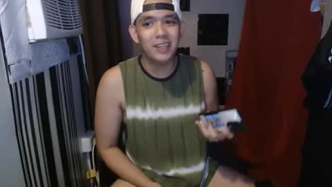 Snapshot of prettyboycum69 chatting on 09/26/25, 07:12 RAVEN online show from 09/26/25, 07:12