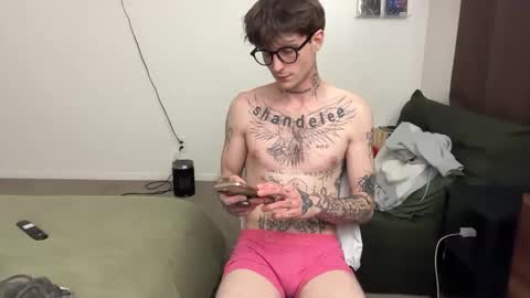 pretty boy online show from 02/19/26, 05:03