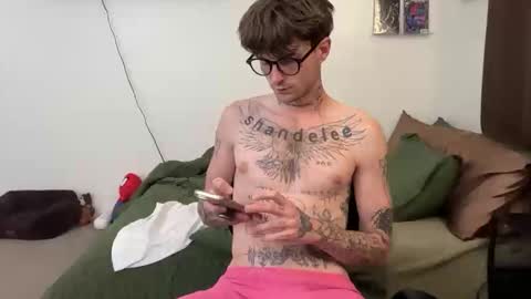 pretty boy online show from 03/24/26, 04:28
