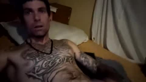 Snapshot of prettyboytatted69 chatting on 01/13/25, 04:39 Prettyslangin69 FYPM online show from 01/13/25, 04:39
