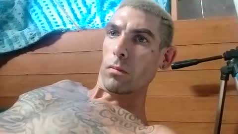 Snapshot of prettyboytatted69 chatting on 09/21/25, 06:42 Prettyslangin69 FYPM online show from 09/21/25, 06:42
