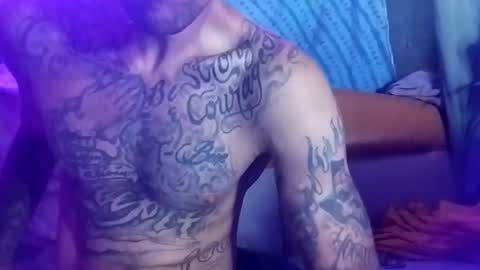 Snapshot of prettyboytatted69 chatting on 10/07/25, 07:38 Prettyslangin69 FYPM online show from 10/07/25, 07:38