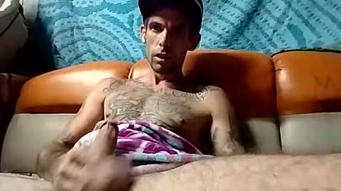 Snapshot of prettyboytatted69 chatting on 10/18/25, 07:09 Prettyslangin69 FYPM online show from 10/18/25, 07:09