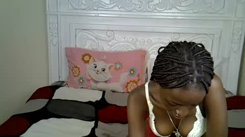 Bunny online show from 11/09/25, 03:32