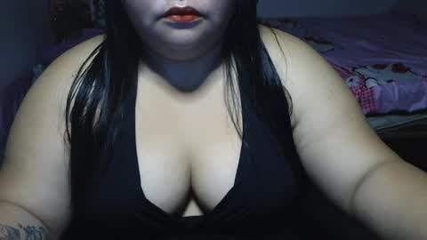 Snapshot of prettycarla_ chatting on 04/26/26, 12:30 prettycarla online show from 04/26/26, 12:30