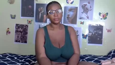 prettydey1 online show from 03/29/26, 06:46