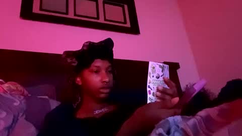 prettyfacefemale online show from 10/14/25, 08:53