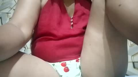 prettygirl2697 online show from 01/18/26, 03:49