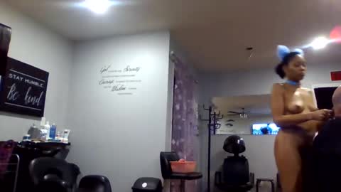 Snapshot of prettyhairedbone chatting on 02/26/26, 02:32 Pink Pussy69 online show from 02/26/26, 02:32