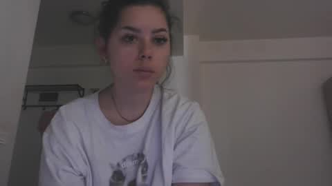 prettyjulliette online show from 11/21/25, 10:47