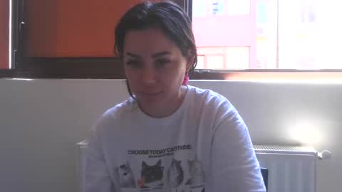 prettyjulliette online show from 05/05/26, 10:56