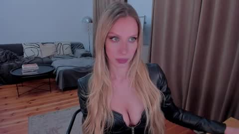 Eva online show from 05/14/26, 11:22