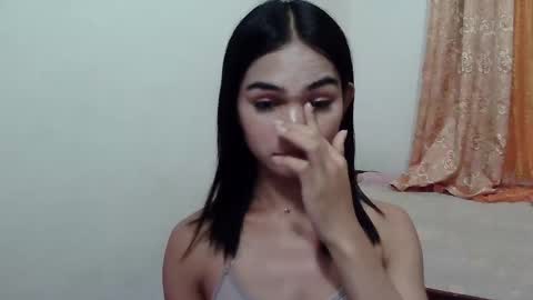 Snapshot of prettykhelcy chatting on 09/27/25, 11:37 prettykhelcy online show from 09/27/25, 11:37