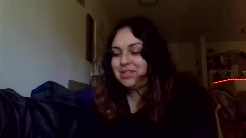 Snapshot of prettylillyy02 chatting on 12/29/24, 11:08 lilly333 online show from 12/29/24, 11:08