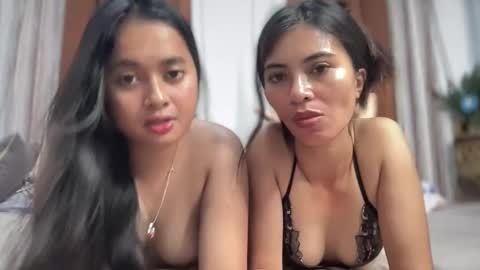 Snapshot of prettylittle_lady chatting on 11/02/25, 12:40 prettylittle_lady online show from 11/02/25, 12:40