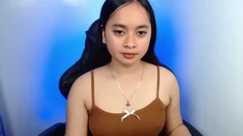 Snapshot of prettylittle_lady chatting on 02/15/26, 02:08 prettylittle_lady online show from 02/15/26, 02:08