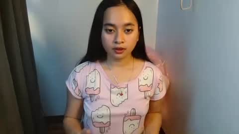 Snapshot of prettylittle_lady chatting on 03/13/26, 01:01 prettylittle_lady online show from 03/13/26, 01:01