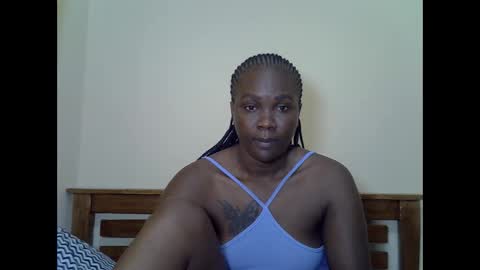 LILIAN online show from 05/08/26, 01:55