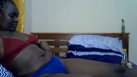 Snapshot of prettyliz30 chatting on 06/12/26, 07:46 LILIAN online show from 06/12/26, 07:46