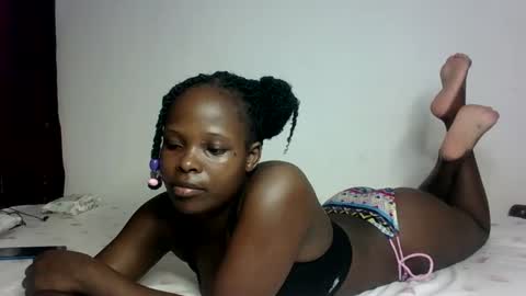 Melly online show from 03/08/25, 02:08