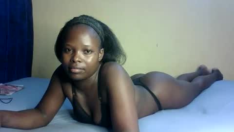 Melly online show from 10/03/25, 07:00