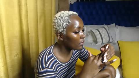 Snapshot of prettyquee chatting on 04/17/26, 10:02 sasha online show from 04/17/26, 10:02