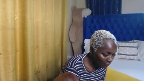 Snapshot of prettyquee chatting on 04/24/26, 12:51 sasha online show from 04/24/26, 12:51