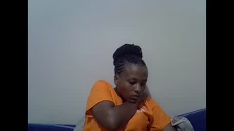 Snapshot of prettyqueenn1 chatting on 01/12/25, 08:36 sharon online show from 01/12/25, 08:36