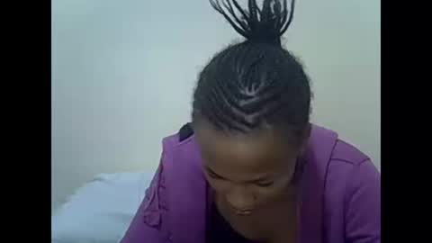 Snapshot of prettyqueenn1 chatting on 02/01/25, 12:47 sharon online show from 02/01/25, 12:47