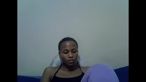 Snapshot of prettyqueenn1 chatting on 02/03/25, 02:25 sharon online show from 02/03/25, 02:25