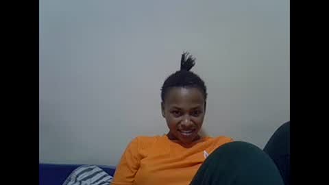 Snapshot of prettyqueenn1 chatting on 02/20/25, 06:46 sharon online show from 02/20/25, 06:46