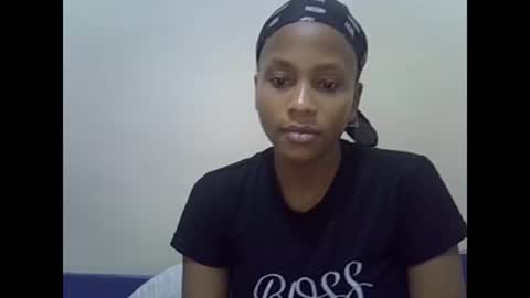 Snapshot of prettyqueenn1 chatting on 02/26/25, 02:15 sharon online show from 02/26/25, 02:15