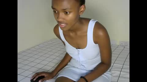 Snapshot of prettyquiny254 chatting on 09/27/25, 09:53 prettyquiny254 online show from 09/27/25, 09:53